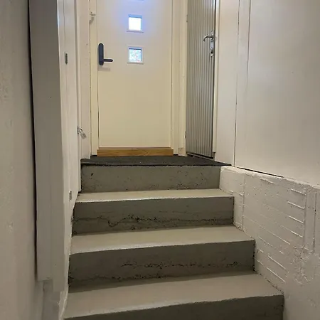 Leilighet Cozy Near Downtown With Parking *