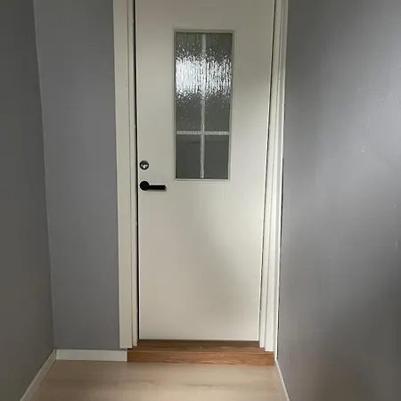 Cozy Near Downtown With Parking Apartamento