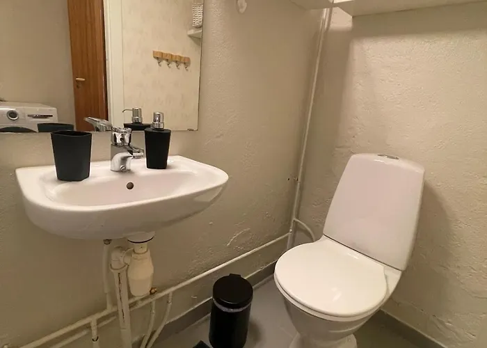 Cozy Near Downtown With Parking Apartman *