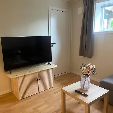 Cozy Near Downtown With Parking Tromsø